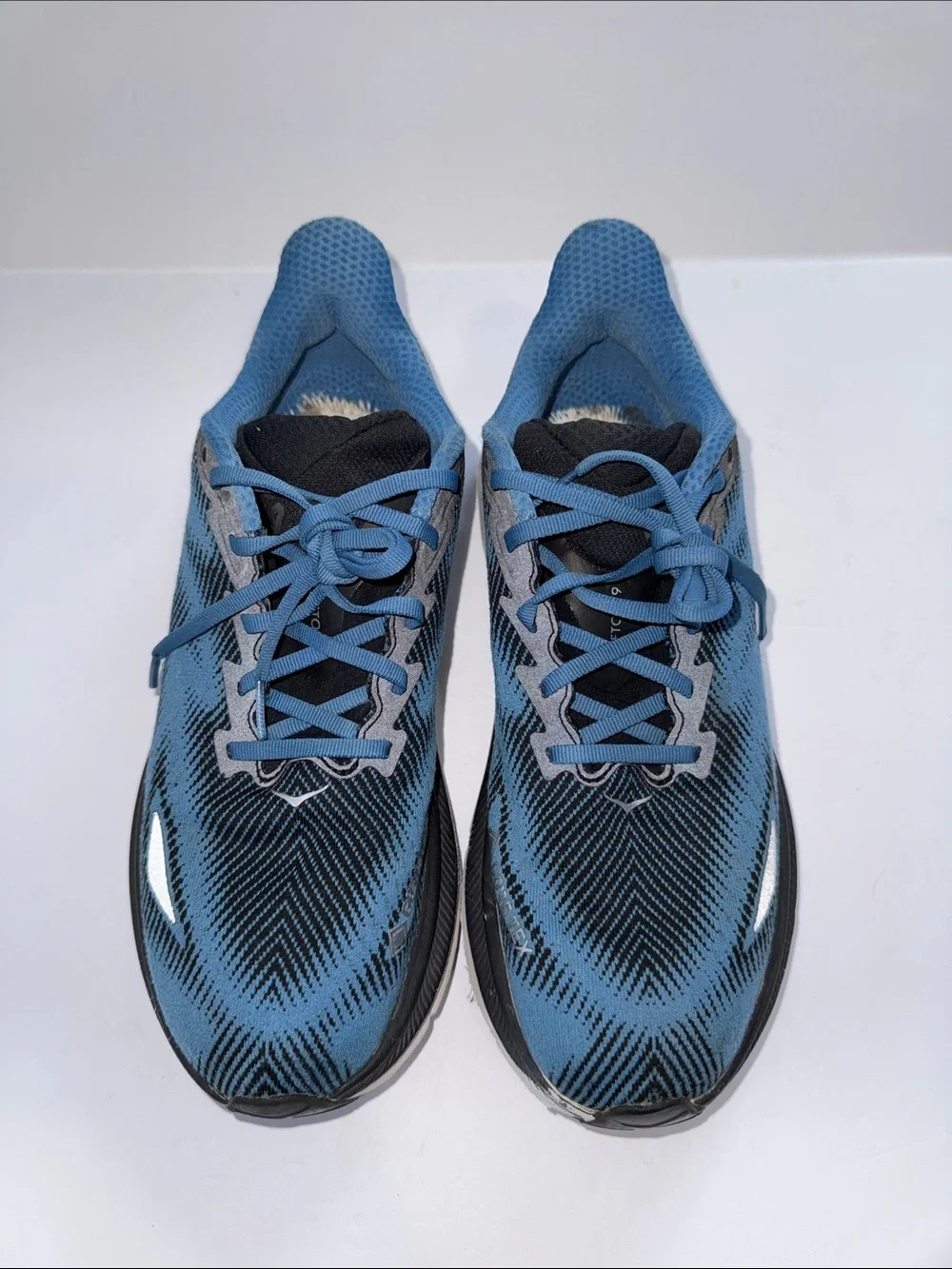 Hoka Men's Blue and Black Athletic Running shoes without insoles